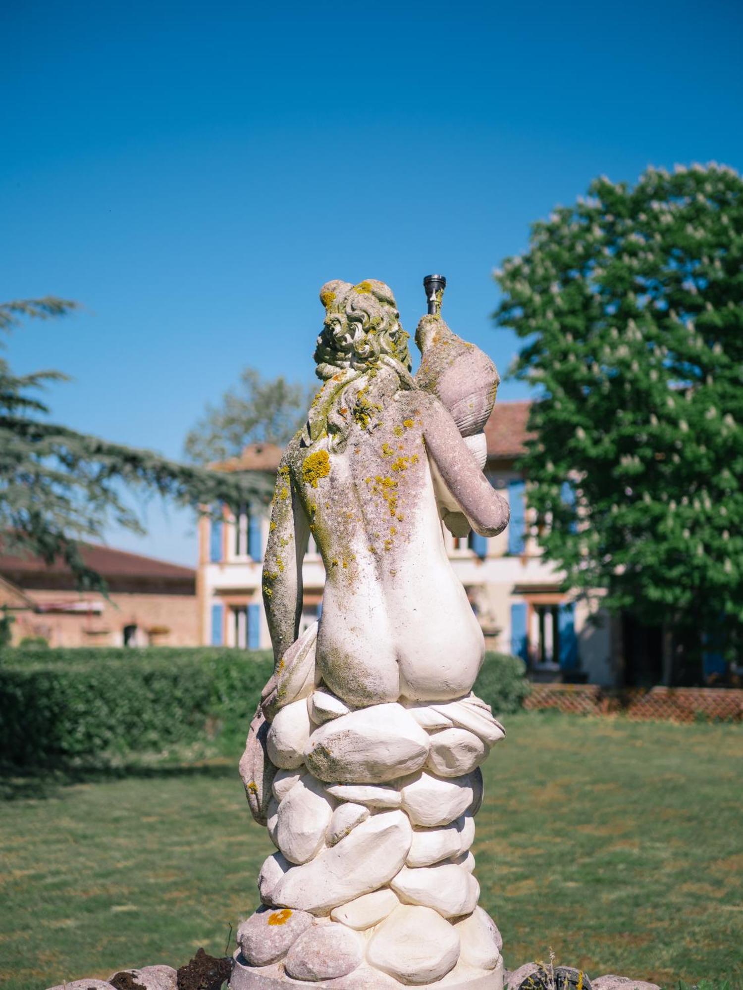 Le Manoir De Lisle Hotel Exterior photo